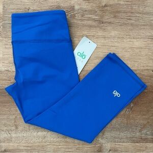 NWT ✨ ALO Yoga Airbrush Capri- Small